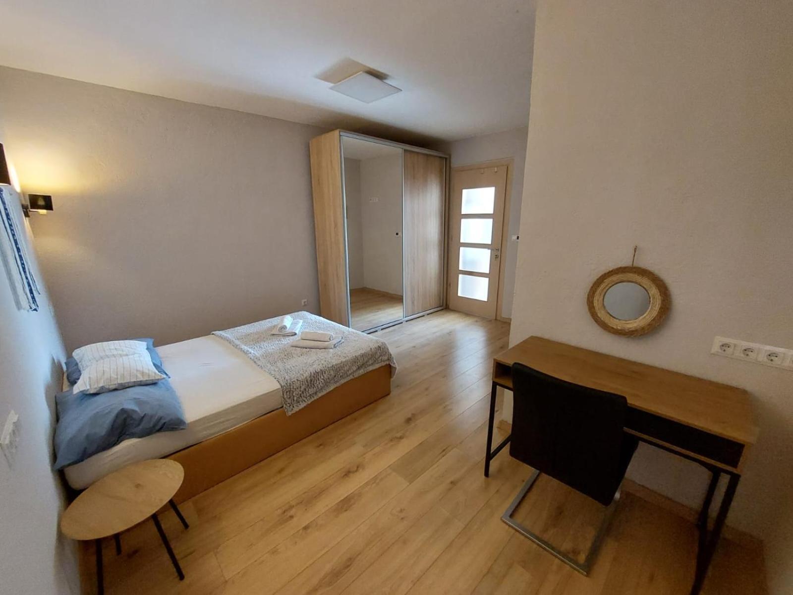 Guest House Sandra Tisno Quarto foto