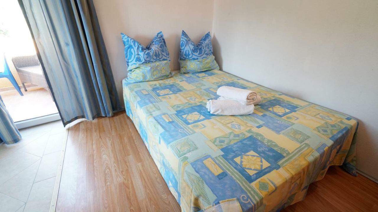 Guest House Sandra Tisno Exterior foto