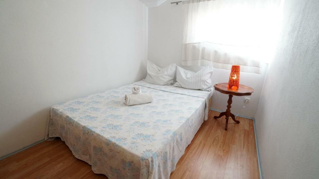 Guest House Sandra Tisno Exterior foto