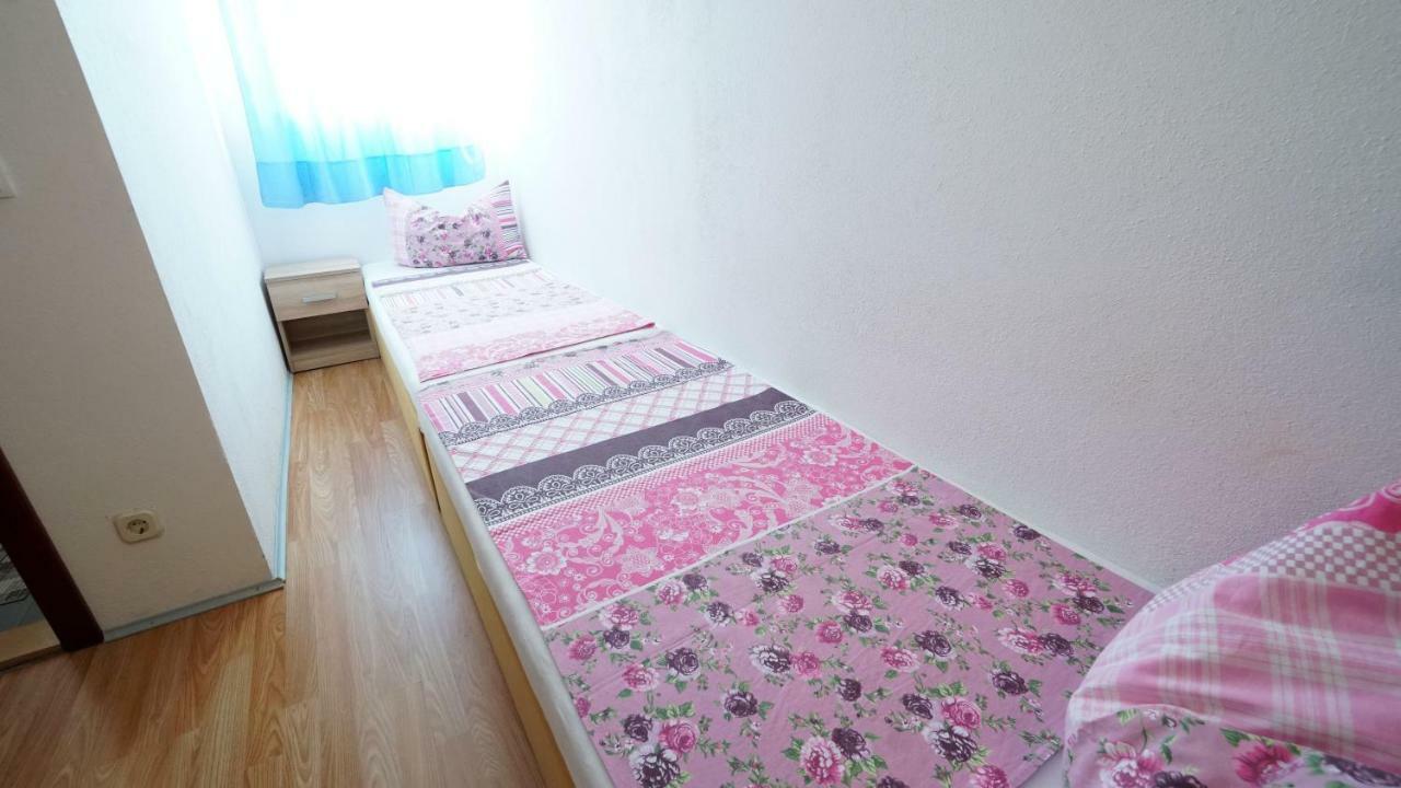 Guest House Sandra Tisno Exterior foto